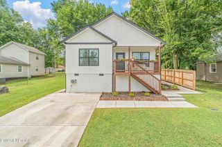 W Stephenson St, Alcoa, TN 37701