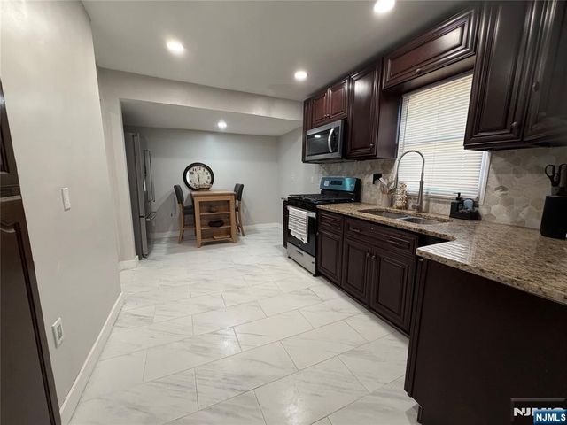 188 Teaneck Road, Ridgefield Park, NJ 07660