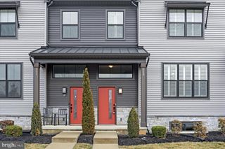 113 DESPINA DR, Mechanicsburg, PA 17055