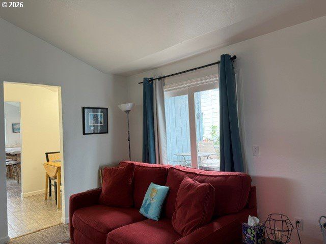 3050 Sw COAST Ave, Lincoln City, OR 97367