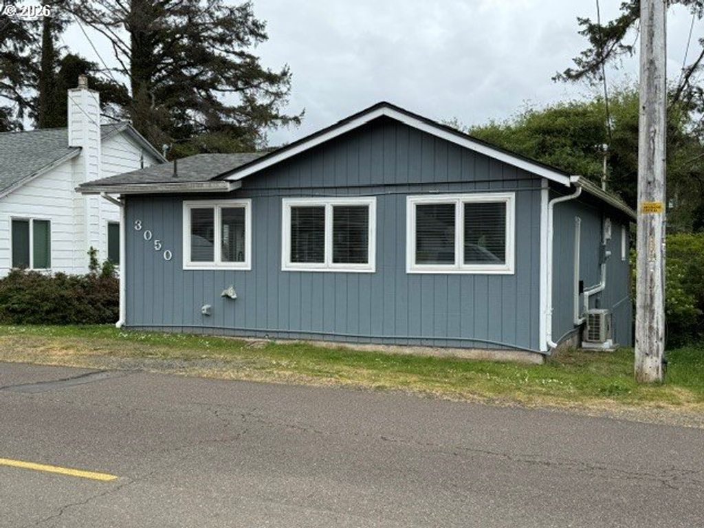 3050 Sw COAST Ave, Lincoln City, OR 97367