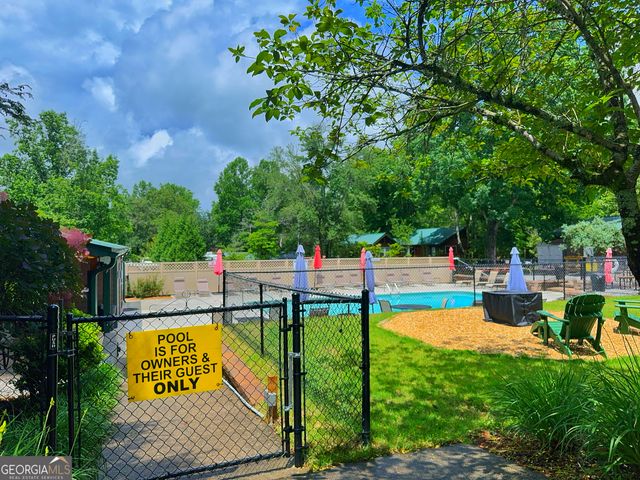 79 Maple Wood Lane, Cleveland, GA 30528