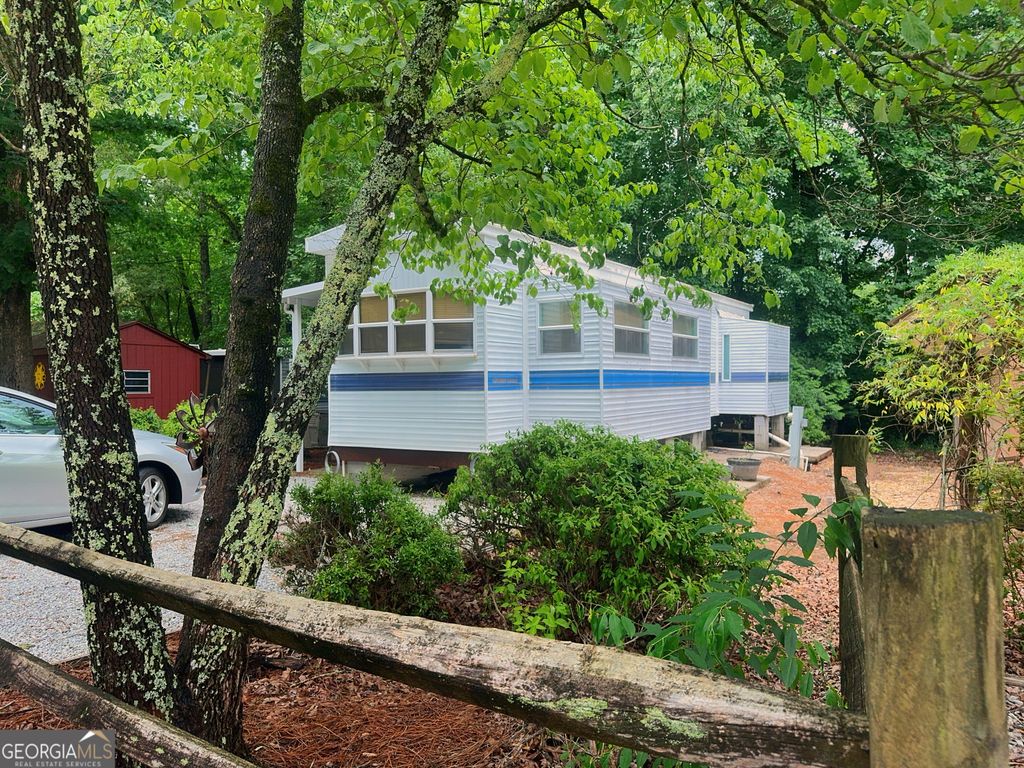 79 Maple Wood Lane, Cleveland, GA 30528
