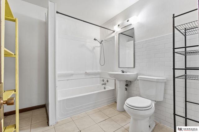 832 Garfield Street, Lincoln, NE 68502