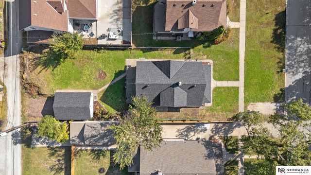 832 Garfield Street, Lincoln, NE 68502