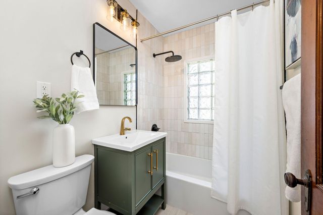 4453 44th Avenue S, Minneapolis, MN 55406