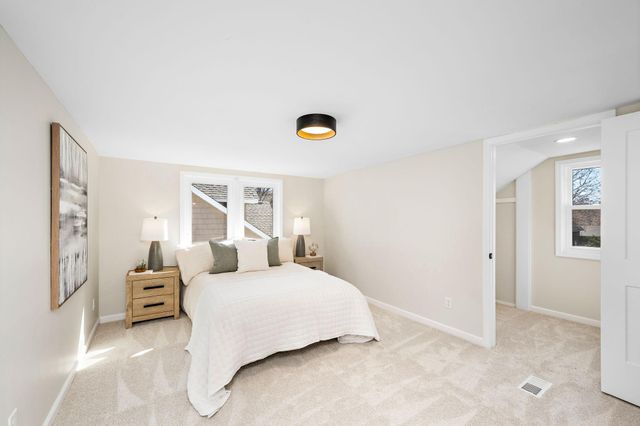 4453 44th Avenue S, Minneapolis, MN 55406