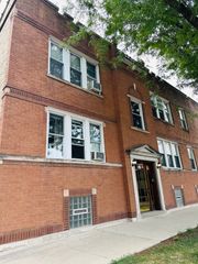 3514 N LAWNDALE Avenue 2, Chicago, IL 60618