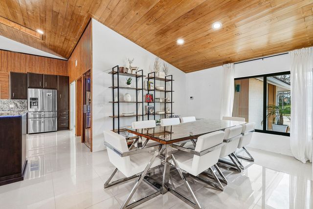 10710 Boca Woods Lane, Boca Raton, FL 33428