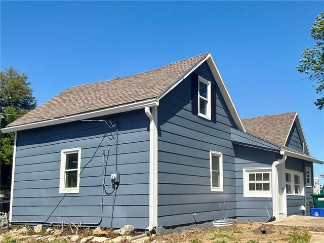403 E Chestnut Street, Archie, MO 64725