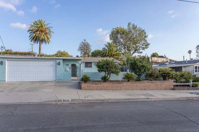 8419 Hudson Dr., San Diego, CA 92119