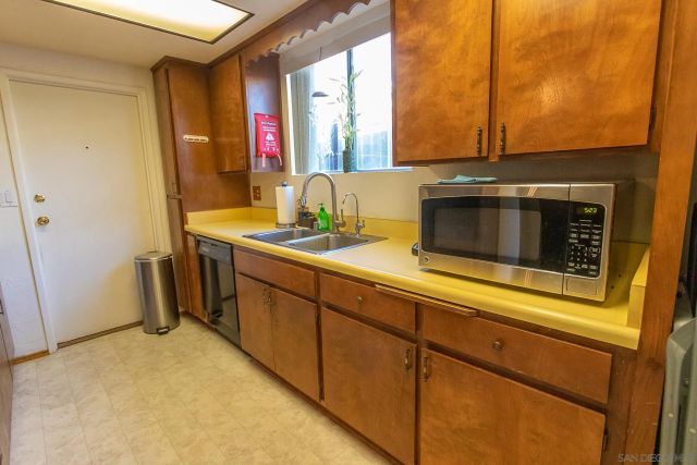 8419 Hudson Dr., San Diego, CA 92119