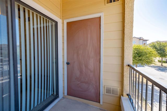 12800 Center Lake DR 00715, Austin, TX 78753