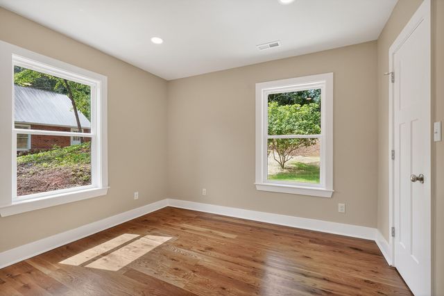303 Westwood Dr, Mcminnville, TN 37110