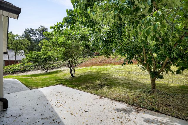 303 Westwood Dr, Mcminnville, TN 37110