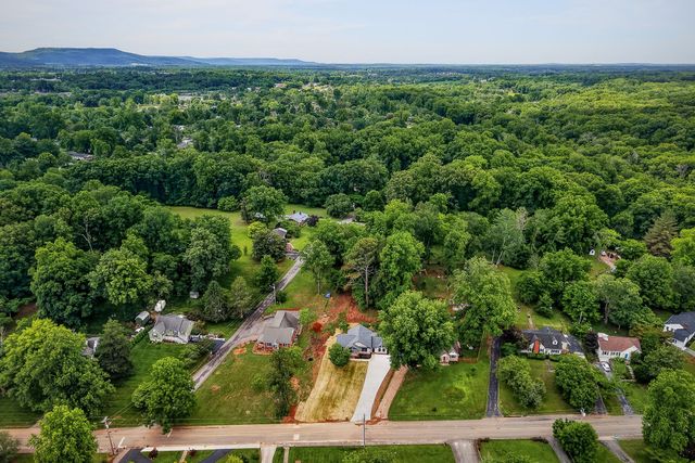 303 Westwood Dr, Mcminnville, TN 37110