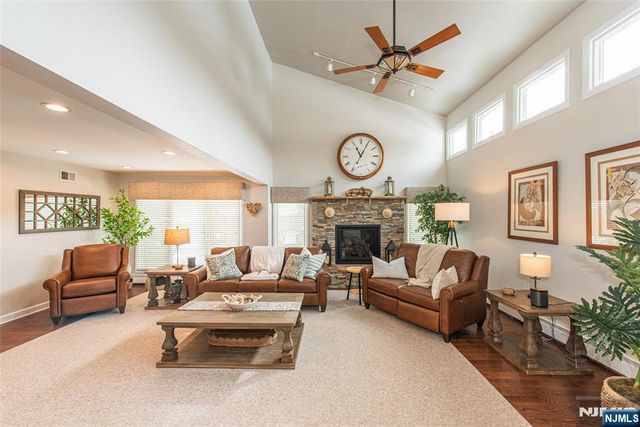 3 Harding Avenue, North Caldwell, NJ 07006