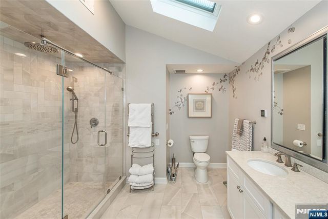 3 Harding Avenue, North Caldwell, NJ 07006