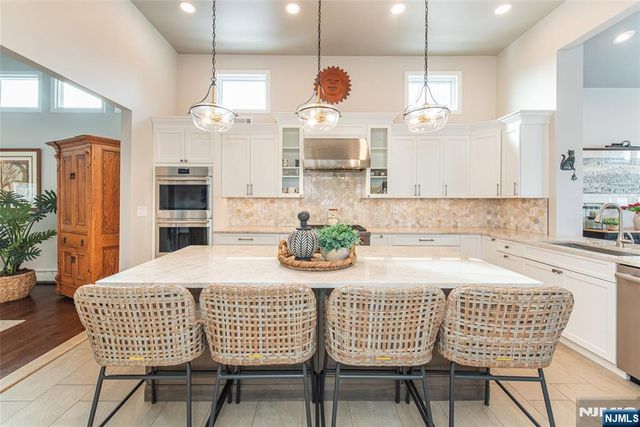 3 Harding Avenue, North Caldwell, NJ 07006