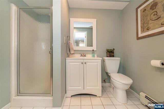 3 Harding Avenue, North Caldwell, NJ 07006