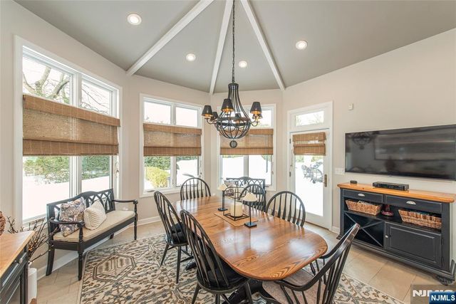 3 Harding Avenue, North Caldwell, NJ 07006