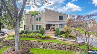 3 Harding Avenue, North Caldwell, NJ 07006