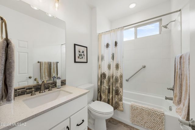 39589 S Summerwood Drive, Saddlebrooke, AZ 85739