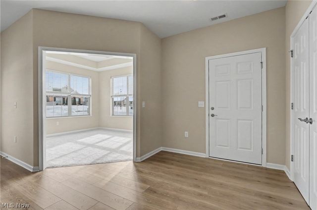 9264 Sharrott Road 1002, Poland, OH 44514