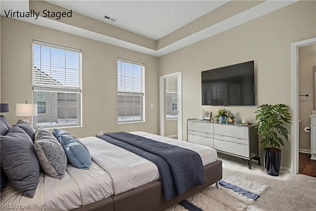 9264 Sharrott Road 1002, Poland, OH 44514