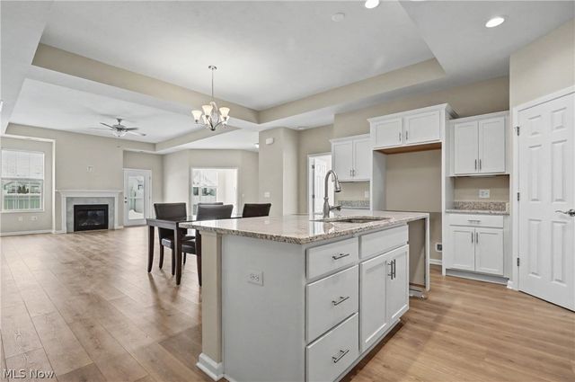 9264 Sharrott Road 1002, Poland, OH 44514