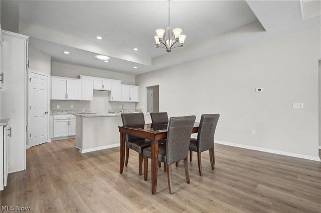 9264 Sharrott Road 1002, Poland, OH 44514