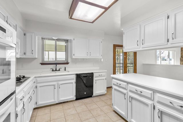 8220 Colfax Avenue NE, Albuquerque, NM 87109