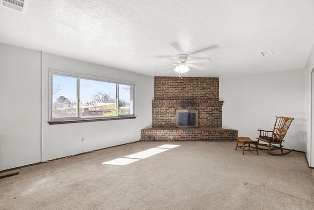 8220 Colfax Avenue NE, Albuquerque, NM 87109