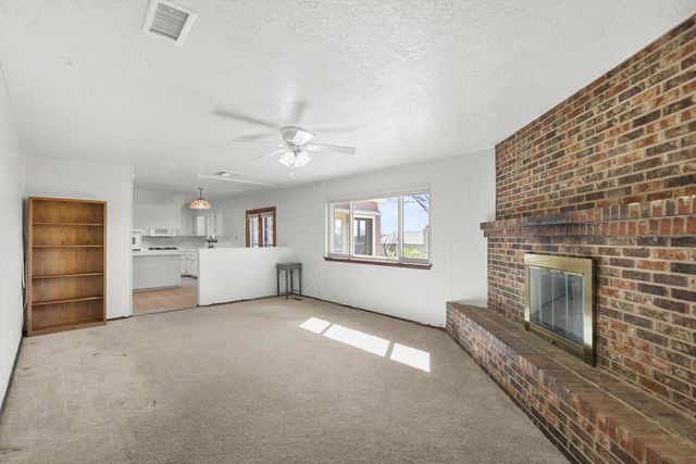 8220 Colfax Avenue NE, Albuquerque, NM 87109