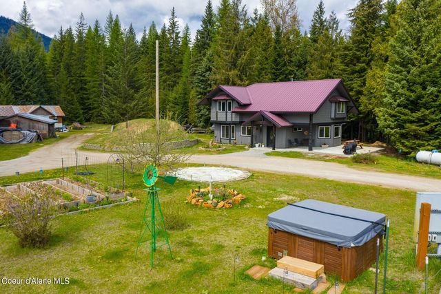 181 Calypso Ln, Sandpoint, ID 83864