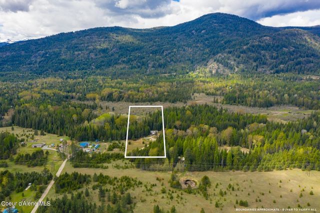 181 Calypso Ln, Sandpoint, ID 83864