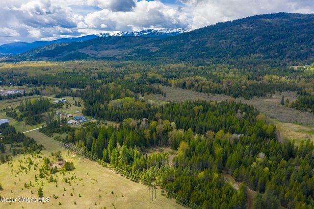 181 Calypso Ln, Sandpoint, ID 83864