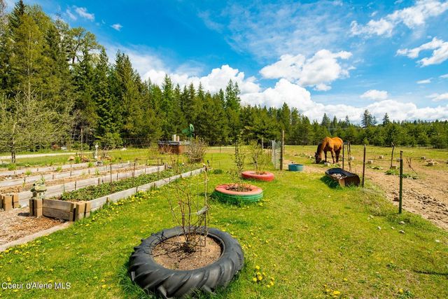 181 Calypso Ln, Sandpoint, ID 83864