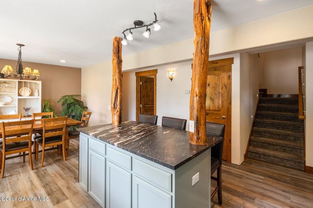 181 Calypso Ln, Sandpoint, ID 83864