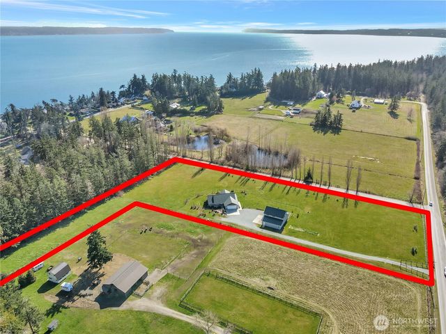 177 S Sunrise Boulevard, Camano Island, WA 98282