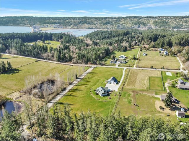 177 S Sunrise Boulevard, Camano Island, WA 98282