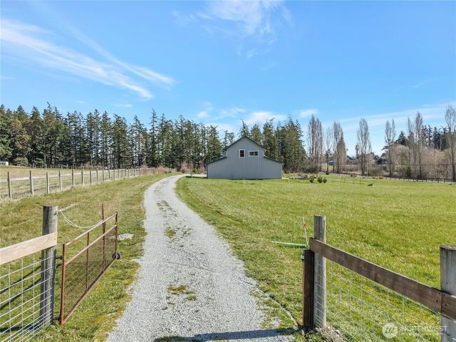 177 S Sunrise Boulevard, Camano Island, WA 98282