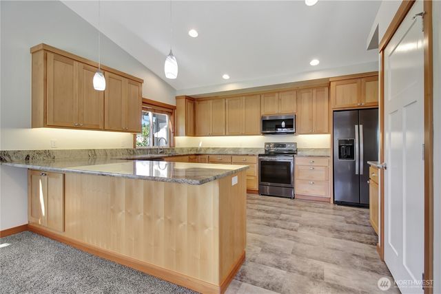 177 S Sunrise Boulevard, Camano Island, WA 98282