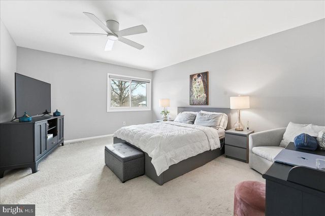 159 HENDERSON PL, Hightstown, NJ 08520