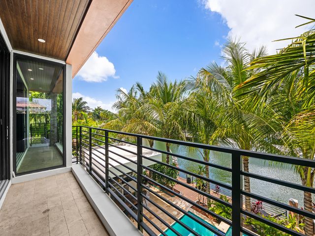609 Poinciana Drive, Fort Lauderdale, FL 33301
