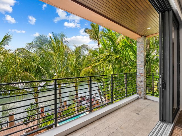 609 Poinciana Drive, Fort Lauderdale, FL 33301