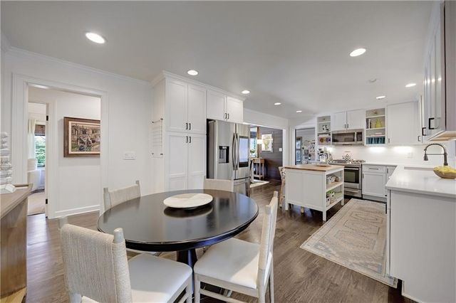 2334 Cortez Way NE, Brookhaven, GA 30319