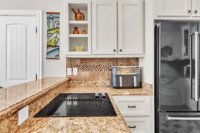 1717 Long Ridge RD, Chesapeake, VA 23322
