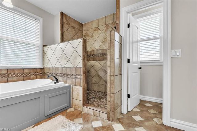 1717 Long Ridge RD, Chesapeake, VA 23322