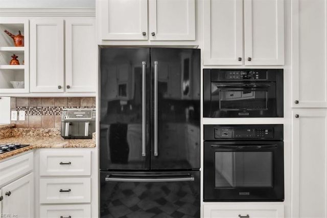 1717 Long Ridge RD, Chesapeake, VA 23322